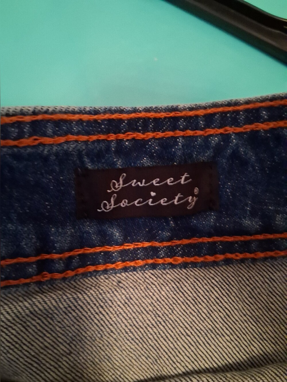 NWT Hot Topic Denim Mini - Picture 3 of 5